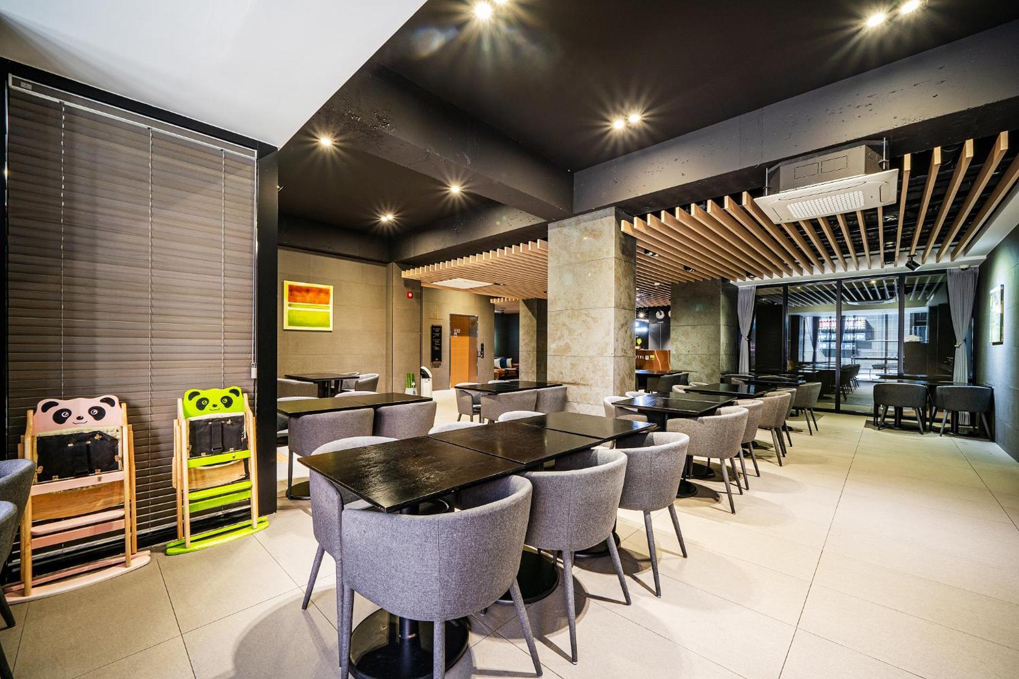 Rivertain Hotel Gyeongju Exterior photo